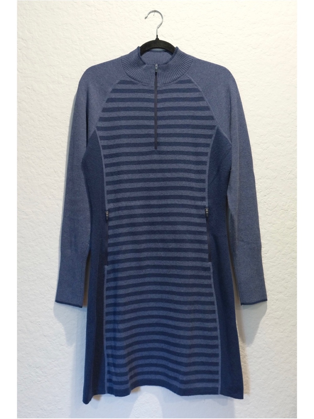 Title Nine Super Power Merino Wool Long Sleeve Dress Size M Blue Stripe Pockets